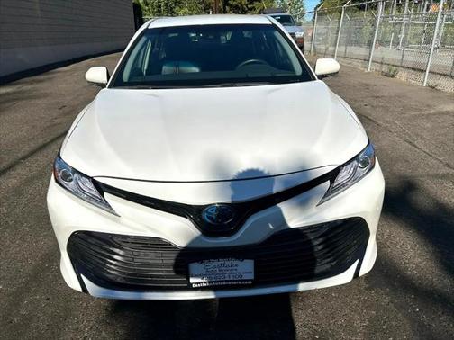 2018 Toyota Camry Hybrid XLE