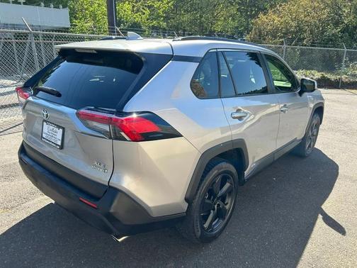 Silver Sky Metallic 2021 Toyota RAV4 Hybrid XLE Premium