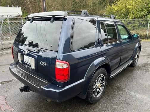 2002 INFINITI QX4 Luxury