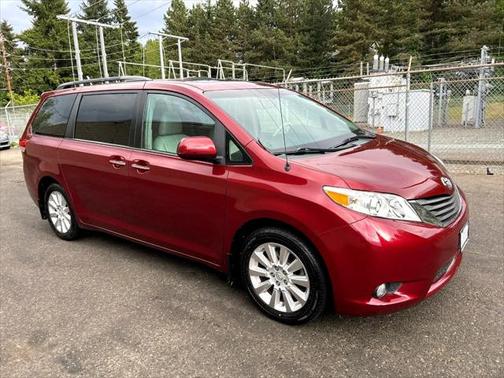 2014 Toyota Sienna XLE