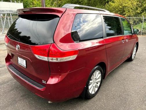 2014 Toyota Sienna XLE