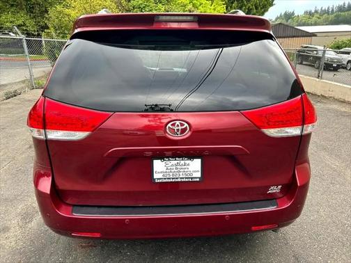 2014 Toyota Sienna XLE