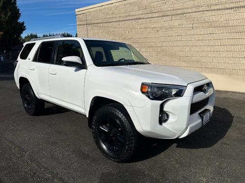 2018 Toyota 4Runner SR5