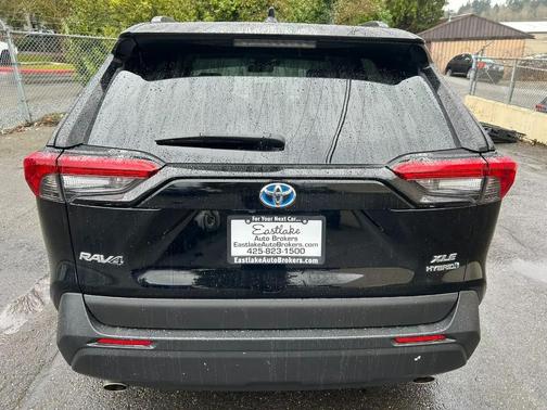 2020 Toyota RAV4 Hybrid XLE