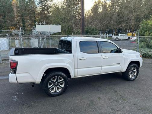2016 Toyota Tacoma Limited