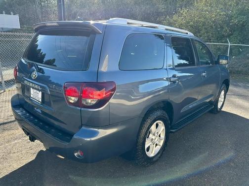 2018 Toyota Sequoia SR5