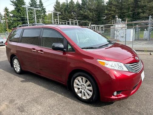 2011 Toyota Sienna XLE