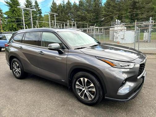2021 Toyota Highlander Hybrid XLE