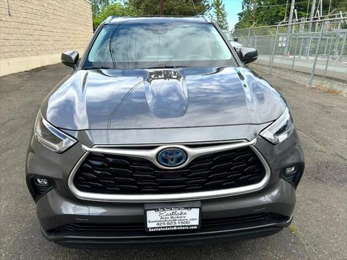 2021 Toyota Highlander Hybrid XLE