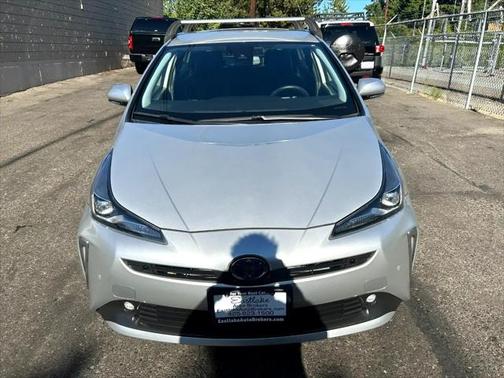 2020 Toyota Prius XLE