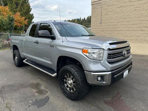 2015 Toyota Tundra SR5