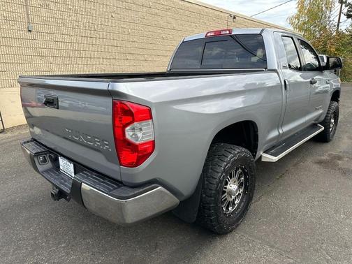 2015 Toyota Tundra SR5