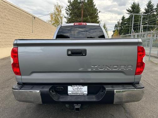 2015 Toyota Tundra SR5