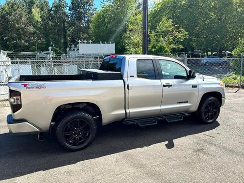 2018 Toyota Tundra SR5