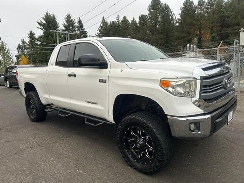 2014 Toyota Tundra SR5