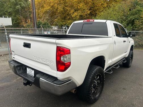 2014 Toyota Tundra SR5