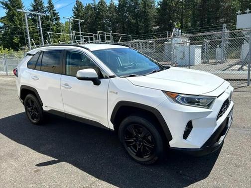 2020 Toyota RAV4 Hybrid XLE