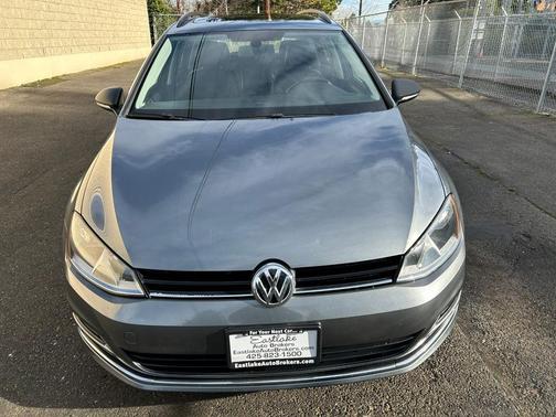2015 Volkswagen Golf SportWagen TDI SE 4-Door