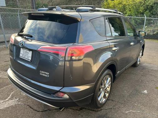 2017 Toyota RAV4 Hybrid Limited