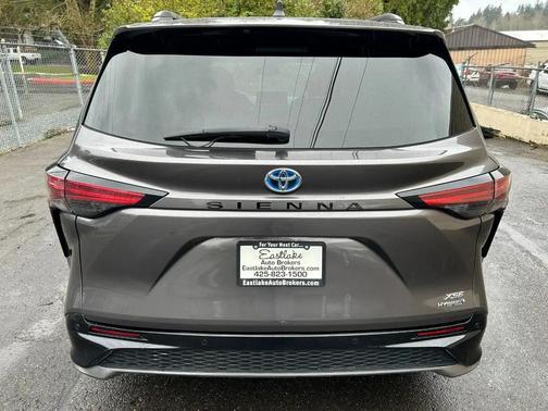 2022 Toyota Sienna XSE 7 Passenger