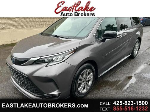 2022 Toyota Sienna XSE 7 Passenger