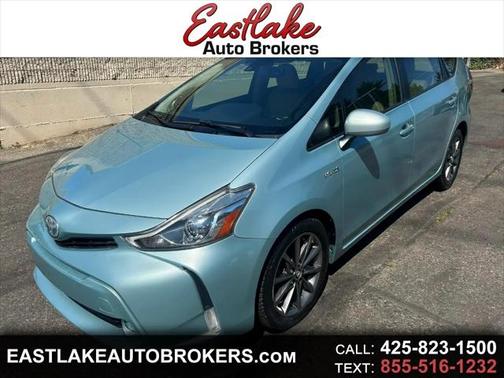 2015 Toyota Prius v Five