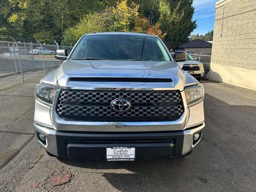 2018 Toyota Tundra SR5