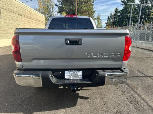 2018 Toyota Tundra SR5