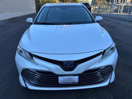 2018 Toyota Camry Hybrid XLE