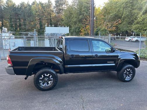 2015 Toyota Tacoma Base