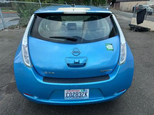 2012 Nissan Leaf SL