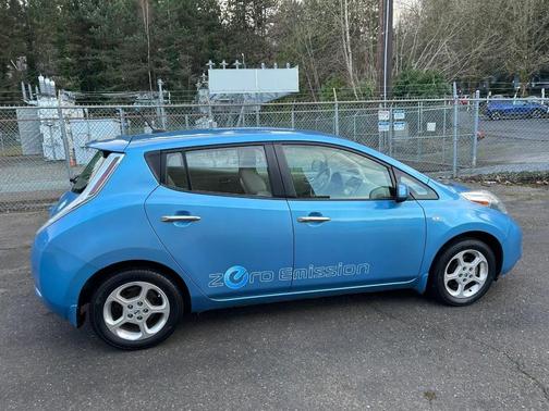2012 Nissan Leaf SL