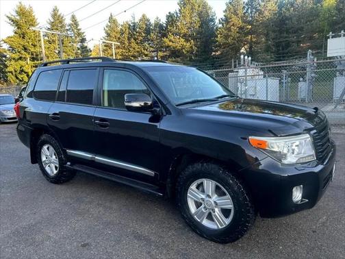 2013 Toyota Land Cruiser Base