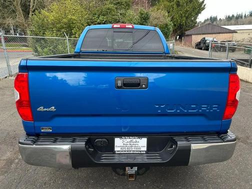 Blazing Blue Pearl 2016 Toyota Tundra SR5
