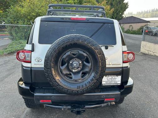2013 Toyota FJ Cruiser Base