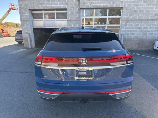 2025 Volkswagen Atlas Cross Sport 2.0T SEL