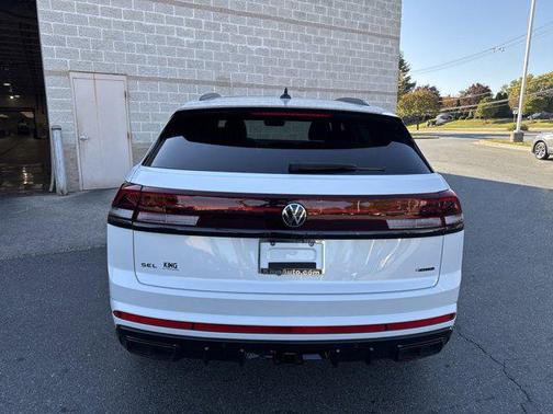 2025 Volkswagen Atlas Cross Sport 2.0T SEL