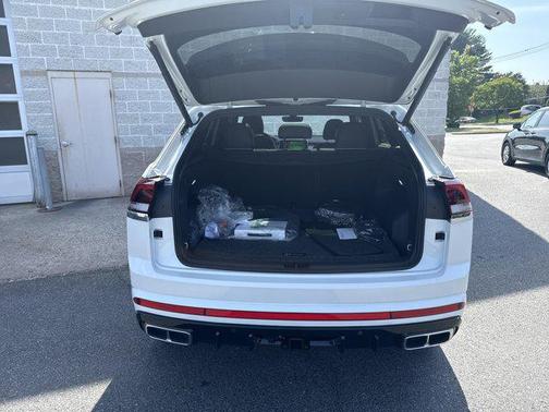 2025 Volkswagen Atlas Cross Sport 2.0T SEL Premium