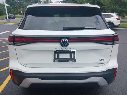 2025 Volkswagen Tiguan 2.0T SE 4MOTION