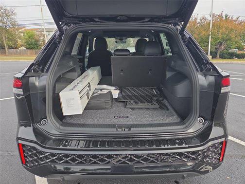 2025 Volkswagen Tiguan 2.0T SE R-Line Black 4MOTION