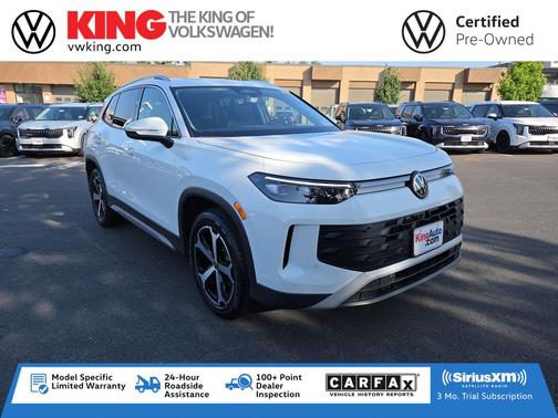 Pure White 2025 Volkswagen Tiguan 2.0T SE 4MOTION