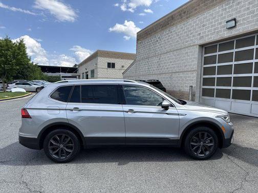 2022 Volkswagen Tiguan 2.0T SE 4MOTION