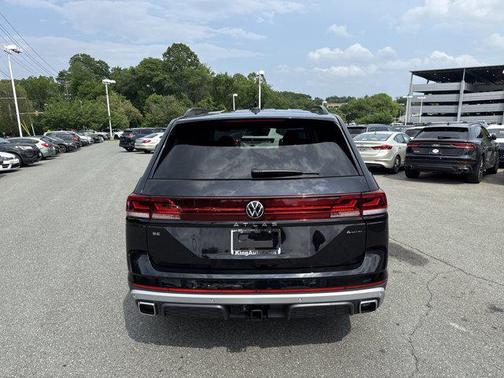2025 Volkswagen Atlas 2.0T Peak Edition