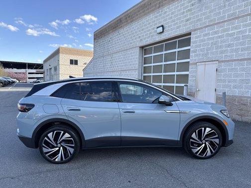 2025 Volkswagen ID.4 Pro S Plus