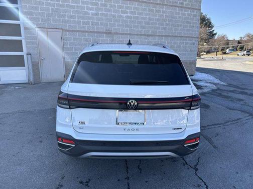 2025 Volkswagen Taos 1.5T SE