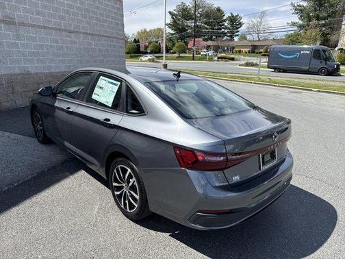 2025 Volkswagen Jetta 1.5T SE
