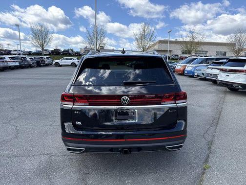 2025 Volkswagen Atlas 2.0T SEL