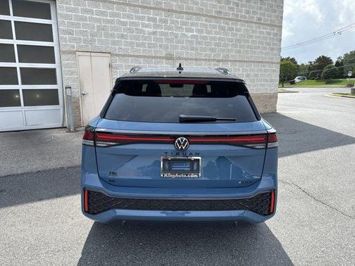 2025 Volkswagen Tiguan 2.0T SE R-Line Black 4MOTION