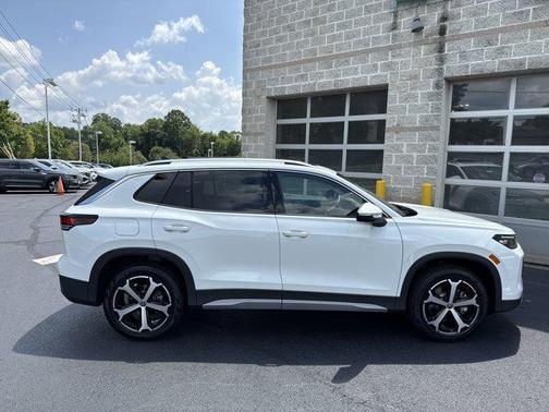 2025 Volkswagen Tiguan 2.0T SE 4MOTION