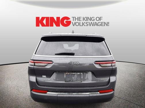 Baltic Gray Metallic Clearcoat 2023 Jeep Grand Cherokee L Laredo